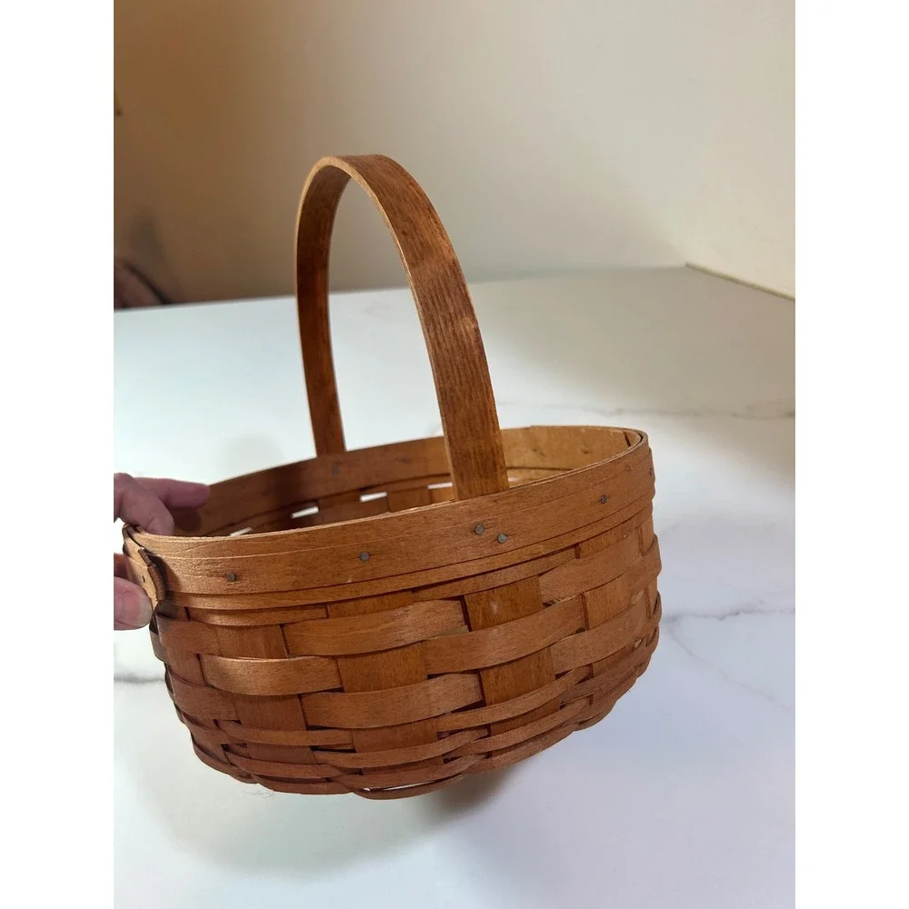 Longaberger 1989 Vintage Round Handwoven Basket with Handle Made in USA 8 Inch